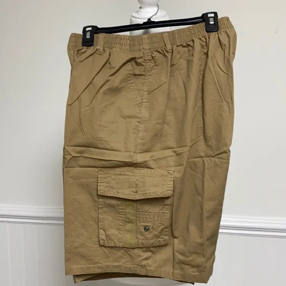 Men’s Shorts - Picture 1 of 4